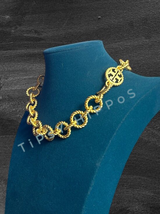 TORY BURCH Gold-Tone Chunky Rope Chain Link Necklace With Toggle Clasp - Picture 5 of 8